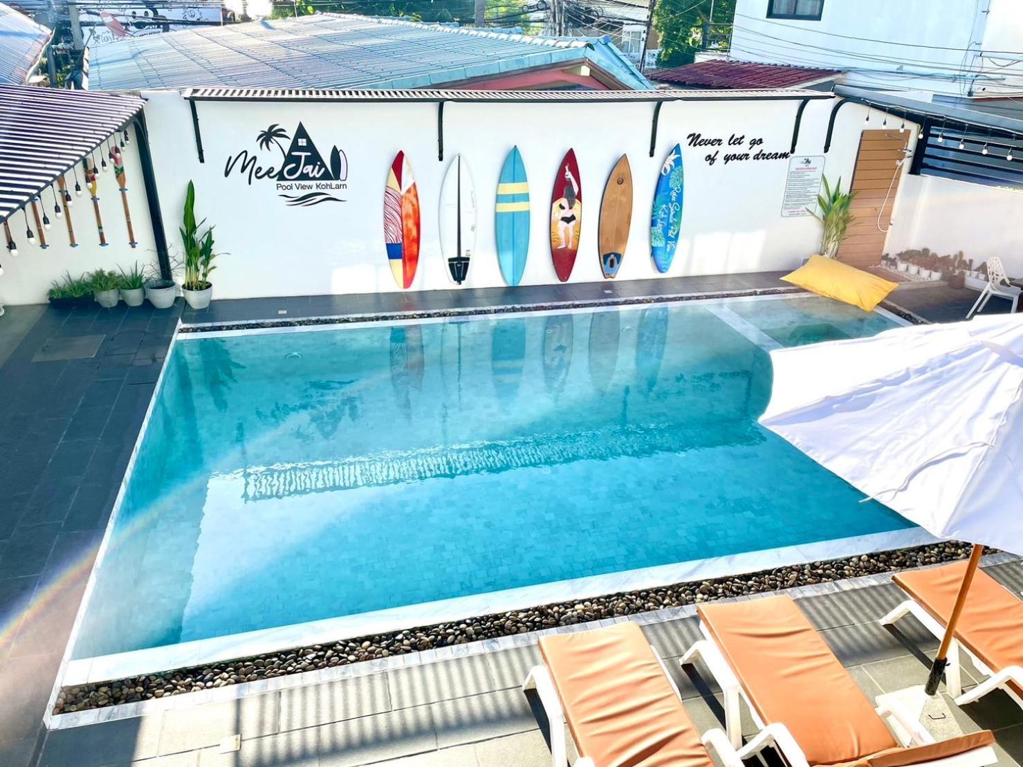 มีใจ พูลวิว เกาะล้าน Meejai Pool View Kohlarn Hotel Kültér fotó